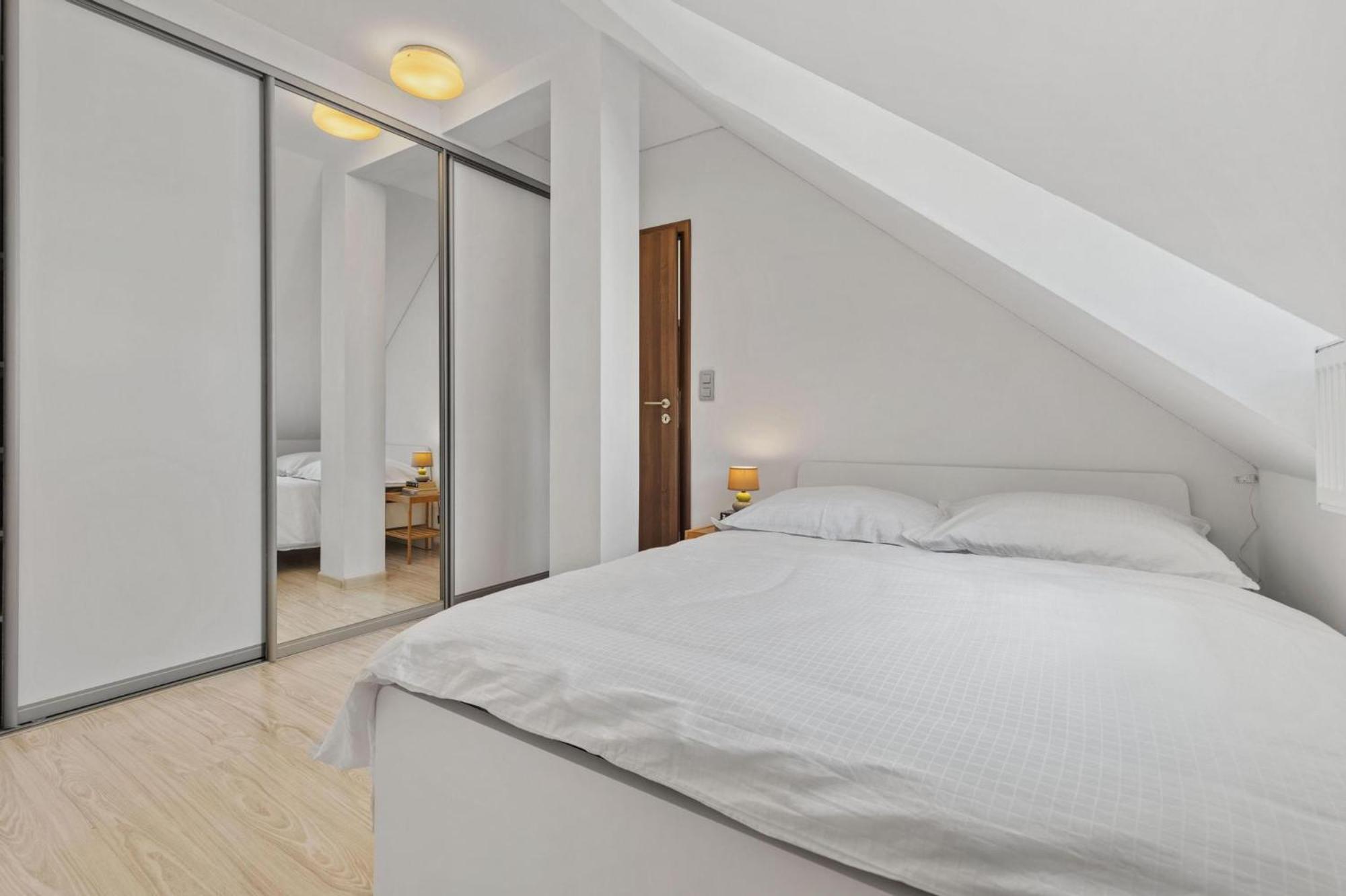 Apple Apartment Bratislava Exterior foto