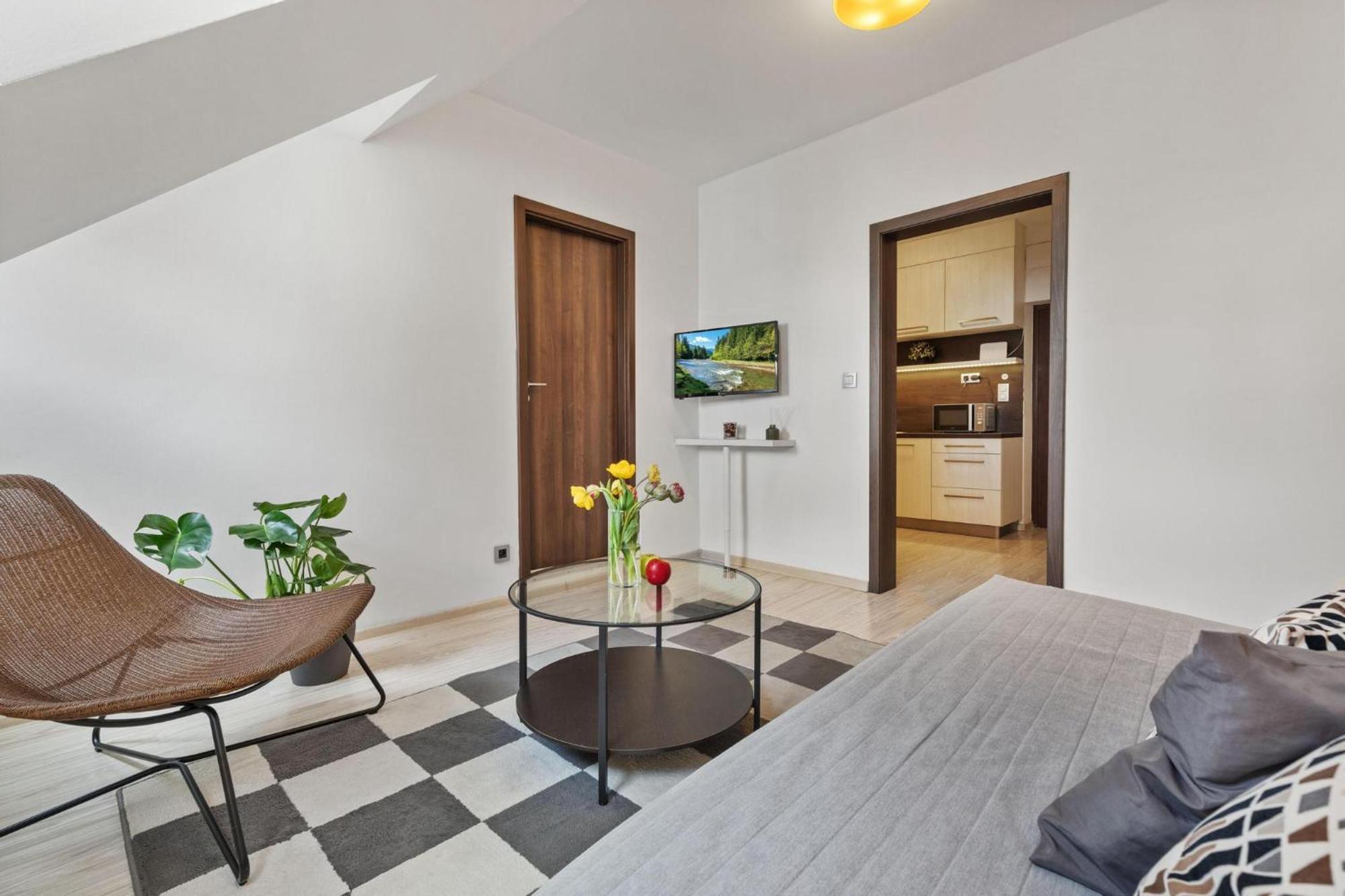Apple Apartment Bratislava Exterior foto